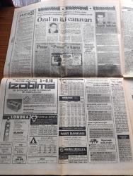 Hürriyet Gazetesi - Turkish Newspaper - 30 Mayıs 1988 - MİT operasyonunda varan 5 Atilla Aytek de tırpanlandı Fotoğrafı - Türkiye'de aranan Alaattin Çakıcı'yı İsviçre'de bulduk - Alaattin Çakıcı Uğur Dündar'a Oral Çelik olayından söz etti Fotoğrafı - İstanbul'un fethi gününde çağdışı çarşaflı kadınlar  Fotoğrafı - Kıbrıs Ermeniler ve Kafkasya konularında tedirginiz - Kaddafi'den Hafize Özal'a Fatiha - Galatasaray şampiyonluk coşkusunu taraftarıyla kutladı - Gümülcine yine karıştı iki camiye bomba - Diyarbakır Atatürk stadı'nda konser veren İbrahim Tatlıses'e teneke kutu atıldı Fotoğrafı - geceyi bekleyen ışıklar röportaj Leyla İsmier - Herkes SSK'yı talan ediyor - bayan Semra Özal'ı Rüştü Saraçoğlu uçurdu - genelevde AIDS kol geziyor - Yaşar Holding'le Mayasan Pınar markası yüzünden kapıştı - tekvandoda hem erkeklerde hem kızlarda Avrupa şampiyonu olduk Fotoğrafı - Malatyaspor 5 Beşiktaş 3 - Galatasaray'ın şampiyonluk kupası'nda şampanya Fotoğrafı - Galatasaray 29 yılda 8 şampiyonluk