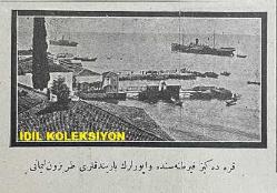 Osmanlıca Karagöz Mizah Dergisi-Gazetesi, Orijinal Dönem Basım, (Ottoman Magazine-Newspaper-Journal Illustré Cara-Gueuz) - 26 Şubat 1927 - Sayı: 1977 - Karikatür: İtalya, Bize Dost Olduğunu Bir Kere Daha Anlatmaya Çalışıyor! 