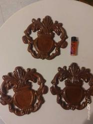 Ahşap oyma duvar apliği. 3 adet.