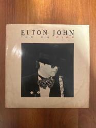 Elton John -  Ice on Fire / 33 Devir Plak LP Vinly -  Balet Plak 1985) Made in Turkey (826 213-1)