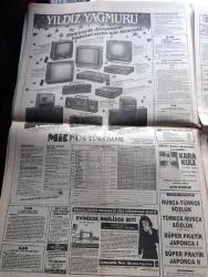 Milliyet Gazetesi - Turkish Newspaper - 21 Ocak 1990 - Azerbaycan dünya ve biz yazan Altan Öymen Başmakale - Nahcıvan parlamentosunda tarihi oturum Türkiye'ye katılma kararı - Turgut Özal ABD'yi ikna için kendini ortaya koydu ya ben ya Ermeniler - Devlet bakanı Güneş Taner topun ağzında - Siberian Husky cinsi Panda isimli köpek günde 1 kilo antrikot yiyor Fotoğrafı - ilahiyatta türban yasak - İstanbul itfaiye müdürlüğü Abdurrahman Kılıç İstanbul'un yangın güvenliği yok dedi - Ajda Pekkan ve Nükhet Duru düğünde Fotoğrafı - haftanın kültür  ve sanat olayları - Erdal İnönü'nün 9 adayı - Atatürk'ten İnönü'ye İnönü'nden Atatürk'e Özel mektuplar Yazı Dizisi - Ankara'da dünya Müslüman kadınlar gününde kadınlardan cihat çağrısı Fotoğrafı - televizyonda Ramazan hazırlığı - Münir Özkul Bu yıl ramazanda ekrana gelecek Fotoğrafı - Rıdvan Dilmen Yesiç geri dön dedi - filede Galatasaray Eczacıbaşı'na 3-0 mağlup oldu fotoğraf - trafik kazasında hayatını kaybeden Samsunsporlu futbol şehitleri anıldı