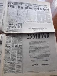 Milliyet Gazetesi - Turkish Newspaper - 21 Ocak 1990 - Azerbaycan dünya ve biz yazan Altan Öymen Başmakale - Nahcıvan parlamentosunda tarihi oturum Türkiye'ye katılma kararı - Turgut Özal ABD'yi ikna için kendini ortaya koydu ya ben ya Ermeniler - Devlet bakanı Güneş Taner topun ağzında - Siberian Husky cinsi Panda isimli köpek günde 1 kilo antrikot yiyor Fotoğrafı - ilahiyatta türban yasak - İstanbul itfaiye müdürlüğü Abdurrahman Kılıç İstanbul'un yangın güvenliği yok dedi - Ajda Pekkan ve Nükhet Duru düğünde Fotoğrafı - haftanın kültür  ve sanat olayları - Erdal İnönü'nün 9 adayı - Atatürk'ten İnönü'ye İnönü'nden Atatürk'e Özel mektuplar Yazı Dizisi - Ankara'da dünya Müslüman kadınlar gününde kadınlardan cihat çağrısı Fotoğrafı - televizyonda Ramazan hazırlığı - Münir Özkul Bu yıl ramazanda ekrana gelecek Fotoğrafı - Rıdvan Dilmen Yesiç geri dön dedi - filede Galatasaray Eczacıbaşı'na 3-0 mağlup oldu fotoğraf - trafik kazasında hayatını kaybeden Samsunsporlu futbol şehitleri anıldı