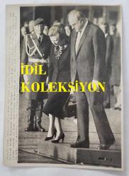 BİRLEŞİK KRALLIK ESKİ BAŞBAKANI MARGARET THATCHER'IN ORİJİNAL HABER AJANSI BASIM FOTOĞRAFI - ORIGINAL NEWS AGENCY PHOTO  OF FORMER UNITED KINGDOM PRIME MINISTER MARGARET THATCHER - 19 x 13 cm EBADINDA . - İNGİLTERE SİYASİ TARİHİ - MARGARET THATCHER & HELMUT KOHL