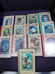 Talihsiz Serüvenler Dizisi 13 Kitap  1-2-3-4-5-6-7-8-9-10-11-12-13 Kötü Günler Başlarken, Uçuruma Bakan Pencere, Bitik Orman, Katı Kurallar Okulu, Son