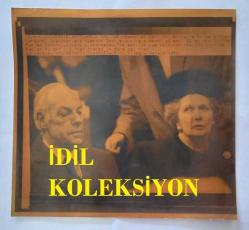 BİRLEŞİK KRALLIK ESKİ BAŞBAKANI MARGARET THATCHER'IN HABER AJANSI BASIM FOTOĞRAFI (KAĞIT BASKI) - NEWS AGENCY PHOTO (PAPER PRINT) OF FORMER UNITED KINGDOM PRIME MINISTER MARGARET THATCHER - 21 x 20 cm EBADINDA - İNGİLTERE SİYASİ TARİHİ - MARGARET THATCHER WITH HER HUSBAND DENIS THATCHER