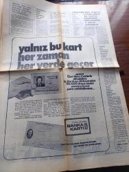 Cumhuriyet Gazetesi - Turkish Newspaper - 26 Temmuz 1976 - Hora'nın tarihsel görevi yazan Orhan Apaydın Başmakale - Atina ve Ankara'nın karşılıklı yumuşak beyanları gerginliği azalttı - Merih'te B ve G harflerine benzer şekiller görüldü - TÖB DER genel kurulunda olaylar çıktı - Rektörler toplantısında  komando saldırıları eleştirildi - MEYÖD Genel sekreteri Serdar Gündoğdu bazı öğretmenler derslerde faşist ve ırkçı propaganda yapıyorlar dedi - Başbakan Süleyman Demirel Bugün Bursa'ya giderek bazı temel atma törenlerinde bulunacak - ihracatçı Yahya Demirel geçen yıl zarar ettiğini bildirerek maliyeye vergi ödemedi - umut ölülerde mi yazan Oktay Akbal - Kaddafi uçak kaçırma ve tedhişçiliğin karşısında olduğunu açıkladı - Abdülcanbaz çizen Turhan Selçuk - Kaya çukuru yazan Melih Cevdet Anday - dünyanın en hızlı yüzen adamı ABD'li Montgomery Fotoğrafı - altın kız Nadia Comaneci ölümle tehdit edildi - Sovyetler Birliği greko romende altınları topladı - Tv'de yine Montreal olimpiyatları