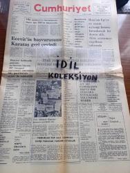 Cumhuriyet Gazetesi - Turkish Newspaper - 8 Temmuz 1976 - sağın cehaleti yaza Uğur Mumcu Başmakale - TÖS sanıklarının beraatlerinin yayını için TRT'ye başvuruldu - demokratik kuruluşlar DİSK'in DGM'lere karşı ortak mücadele yolundaki çağrısına olumlu yanıt verdiler - Hora'nın Ege'ye ne zaman açılacağı konusu karmakarışık bir durum aldı Atina araştırmayı engelleme çabasında - Süleyman Demir hakkında gensoru açması isteyen DP önergesi reddedildi - Sümerbank'a ait iki fabrikanın MSP'li bir tüccara satılacağı yolundaki haber - MHP'li ülkücülerin kafası yazan Fikret Otyam - Entebbe havaalanında öldürülen kadın gerillanın Türk asıllı Ayşe Ertürk olduğu öne sürülüyor - halka vermek yüreğini yazan Oktay Akbal - anadilimizi sevmeyenler yazan Cahit Külebi - Panosmanizm Panislamizm Ve Pantürkizm Yazan Doğan Avcıoğlu - Alparslan Türkeş 1944'lerden günümüze dek kimin ve hangi çıkarların izinde - Pendik halkevi folklor Grubu Fransa ve ispanya'daki festivallere katılacak - AİK takımı geliyor