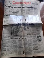 Cumhuriyet Gazetesi - Turkish Newspaper - 29 Temmuz 1989 - Aman doktor yazan Uğur Mumcu Başmakale - Anadolu liseleri ve özel okul sınav birincileri Kayseri ve Uşak'tan - yüksek askeri şura 1 ağustosta toplanıyor - TRT makası insan bir kere doğar ile Varrenes Gecesi filmlerini doğradı - 1 Mayıs davasında 8 tahliye - Dikili Kültür Sanat festivalinden af çağrısı - Mehmet Keçeciler Turgut Özal çekilirse aday olurum dedi - Süleyman Demirel'in İstanbul turu THY'nin yüzde 49'u toplu konutun - TÜSİAD ayrıcalık istiyor - İran'da devri Rafsancani - aydınların yazgısı değişmeyecek mi yazan Behzat Ay - Oral Çalışlar 12 mart'tan 12 eylül'e Mamak'ı yazdı - sanatçı Kayahan Fotoğrafı - Anadolu liseleri ve özel okullar kazananlar tam liste - ne olacağım demeli yazan Mehmed Kemal - Esenyurtlular su istiyor - Çankaya krizleri doktor Hikmet Özdemir'in araştırması - Gülhane'de bugün Zülfü Livaneli konseri - Kadıköy belediyesi Sanat ve Kültür sorumlusu Kamil Kalyoncu Nazım Hikmet'i dinlemeyen çekip gitsin