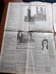 Cumhuriyet Gazetesi - Turkish Newspaper - 29 Temmuz 1989 - Aman doktor yazan Uğur Mumcu Başmakale - Anadolu liseleri ve özel okul sınav birincileri Kayseri ve Uşak'tan - yüksek askeri şura 1 ağustosta toplanıyor - TRT makası insan bir kere doğar ile Varrenes Gecesi filmlerini doğradı - 1 Mayıs davasında 8 tahliye - Dikili Kültür Sanat festivalinden af çağrısı - Mehmet Keçeciler Turgut Özal çekilirse aday olurum dedi - Süleyman Demirel'in İstanbul turu THY'nin yüzde 49'u toplu konutun - TÜSİAD ayrıcalık istiyor - İran'da devri Rafsancani - aydınların yazgısı değişmeyecek mi yazan Behzat Ay - Oral Çalışlar 12 mart'tan 12 eylül'e Mamak'ı yazdı - sanatçı Kayahan Fotoğrafı - Anadolu liseleri ve özel okullar kazananlar tam liste - ne olacağım demeli yazan Mehmed Kemal - Esenyurtlular su istiyor - Çankaya krizleri doktor Hikmet Özdemir'in araştırması - Gülhane'de bugün Zülfü Livaneli konseri - Kadıköy belediyesi Sanat ve Kültür sorumlusu Kamil Kalyoncu Nazım Hikmet'i dinlemeyen çekip gitsin