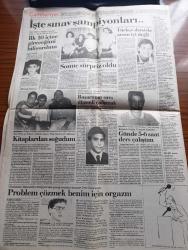 Cumhuriyet Gazetesi - Turkish Newspaper - 29 Temmuz 1989 - Aman doktor yazan Uğur Mumcu Başmakale - Anadolu liseleri ve özel okul sınav birincileri Kayseri ve Uşak'tan - yüksek askeri şura 1 ağustosta toplanıyor - TRT makası insan bir kere doğar ile Varrenes Gecesi filmlerini doğradı - 1 Mayıs davasında 8 tahliye - Dikili Kültür Sanat festivalinden af çağrısı - Mehmet Keçeciler Turgut Özal çekilirse aday olurum dedi - Süleyman Demirel'in İstanbul turu THY'nin yüzde 49'u toplu konutun - TÜSİAD ayrıcalık istiyor - İran'da devri Rafsancani - aydınların yazgısı değişmeyecek mi yazan Behzat Ay - Oral Çalışlar 12 mart'tan 12 eylül'e Mamak'ı yazdı - sanatçı Kayahan Fotoğrafı - Anadolu liseleri ve özel okullar kazananlar tam liste - ne olacağım demeli yazan Mehmed Kemal - Esenyurtlular su istiyor - Çankaya krizleri doktor Hikmet Özdemir'in araştırması - Gülhane'de bugün Zülfü Livaneli konseri - Kadıköy belediyesi Sanat ve Kültür sorumlusu Kamil Kalyoncu Nazım Hikmet'i dinlemeyen çekip gitsin