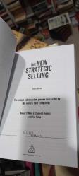 The New Strategic Selling: The Unique Sales System Proven Successful by the World's Best Companies