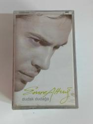 Emre altuğ dudak dudağa    albümü acılmamış ambalajında sıfır  koleksiyon klasik  kaset  YILMAZ VİDEO