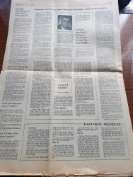 Cumhuriyet Gazetesi - Turkish Newspaper - 27 Aralık 1976 - CHP ve MSP erken seçime karşı çıktı - fabrika kapatıldığı gerekçesiyle Renault'daki 2700 işçi bu sabah işten çıkarılacak - Burgiba'nın daveti üzerine Tunus'a giden Nejat Eczacıbaşı - haziranda yerel seçimler mi yazan Altan Öymen Başmakale - Van'da yardım alamayan halk polisle çatıştı - Arsenik'ten 10 bin kat daha zehirli selenyumun Ankara'nın havasında arttığı açıklandı - ODTÜ rektörü Ilgaz Alyanak'ı görevden alan mütevelli heyeti kararını bakan onayladı - kadın gerilla Leyla Halid'in kızkardeşi ve eniştesi öldürüldü - bir gün başlıyor yazan Oktay Akbal - Abdülcanbaz çizen Turhan Selçuk - Banker Kestelli - Galatasaray Bursaspor'u yenerken zorlanmadı Fotoğrafı - Fenerbahçe Trabzonspor karşısında ezildi - Beşiktaş iyi oynadı ama 2 puan Eskişehir aldı - komandolar Kadıköy iskelesinde satılan dergi ve gazeteleri yırtıp denize attı - İsmail Cem döneminin en başarılı yapımı Yaşar Yaşamaz'ın müziği dava konusu oluyor