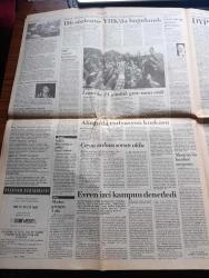 Cumhuriyet Gazetesi - Turkish Newspaper - 16 Mayıs 1988 - MİT raporu - Turgut Özal'ın Genelkurmay Başkanı Necdet Üruğ'a mektubu - MİT'e 52 milyar örtülü ödenek - Galatasaray şampiyon - Galatasaray taraftarları sabaha kadar şampiyonluğu kutladı Fotoğrafı - Sovyet Birlikleri Afganistanı terk etmeye başladı - DYP'de Hüsamettin Cindoruk sorunu - Türkiye Avrupa Topluluğu İlişkileri yazan Hasan Cemal - Macit Gökberk ile söyleşi Felsefenin Sisyphos'u - Cannes Film Şenliğinde gösterilen Şahin Kaygun'un Dolunay'ı yabancıları şaşırttı - TRT sansürü savundu - Almanya'da bir yobaz yazan Oktay Akbal - Doğu Kudüs'te İsrail çemberi - Lassa'da 24 günlük grev sona erdi - Kenan Evren izci kampını denetledi - Levent Kırca tiyatrosu Toros canavarı - Münir Özkul Erol Günaydın Ferhan Şensoy'un İstanbul'u satıyorum - Galatasaray kulübü Başkanı Ali Tanrıyar bu takımdan kimse satılamaz - mavi Haliç yarı maratonunu milli atletimiz Zeki Öztürk kazandı fotoğraf - Fenerbahçe galibiyeti unuttu -Samsun Halk dansları