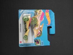 hot wheels preying menace