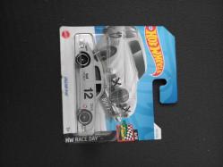 hot wheels jaguar mk1
