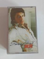 Emre altuğ sıcak  albümü acılmamış ambalajında sıfır  koleksiyon klasik  kaset  YILMAZ VİDEO