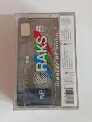 Emre altuğ sıcak  albümü acılmamış ambalajında sıfır  koleksiyon klasik  kaset  YILMAZ VİDEO