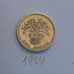 1984 İNGİLTERE   1  POUND Kraliçe Elizabeth  İskoçya Devedikeni  Görselli Haliyle