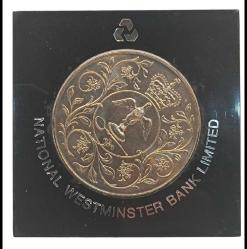 Kraliçe Elizabeth madalyonları