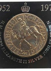 Kraliçe Elizabeth madalyonları