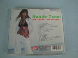 HANDE YENER 