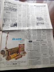 Milliyet Gazetesi - Turkish Newspaper - 17 Mart 1979 - çimento Demir Çelik şeker ve sigaraya zam geldi - İstanbul'da 10 ton sahte yağ ele geçirildi Fotoğrafı - Almanya ve Hollanda'dan 100 F 104 uçağı alıyoruz - Süleyman Demirel TRT'den hesap sormayan namerttir dedi - öğretmen ve yöneticiler tanıklık yapınca Darüşşafaka tatil edildi - Allah dışarıdakilerin yardımcısı olsun yazan Burhan Felek - Çin Devlet Başkanı Hua Vietnam'dan tamamen çekildik dedi - İhsan Sabri Çağlayangil bu hükümet İnönü'nün tabiriyle fena gidecektir dedi - ülkücünün taktiği yoktur yazan Örsan Öymen - kültür bakanı Ahmet Taner Kışlalı Maria Rita Epik'le görüştü - 3. Balkan film şenliği 14 21 Nisan'da İstanbul yapılacak - Melike Demirağ Sürü filminde Fotoğrafı - insanları kandıranlar yazan Metin And - haftanın filmi Kanal başrolde Tarık Akan Tuncel Kurtiz Meral Orhonsay Bulvar Taksim Venüs sinemasında - Galatasaray ve Fenerbahçe yıllarca Türk basketbolunda önderlik yaptılar - milli takımımızın Malta maçı kadrosu