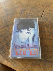 AYŞEGÜL ALDİNÇ - ALEV ALEV - KASET