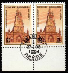 MADAGASKAR     27. Agustos.1994 Ünlü Dünya Katedrallerinden   Cathedrale Antsirabe	120 FMG / 24 Ariary	Madagaskar'ın kendi yerel mimarisini (Antsirabe Katedrali)