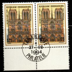 MADAGASKAR     27. Agustos.1994 Ünlü Dünya Katedrallerinden  Notre-Dame, Paris	525 FMG / 105 Ariary	Paris'teki ikonik katedral