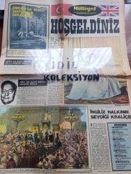 Milliyet Kraliçe Elizabeth'in Türkiye Gezisi Özel Gazetesi - 1971 - Kraliçe Elizabeth II fotoğrafı - kraliçe Elizabeth'in amcası Kral 8. Edward 1936'da Atatürk'le beraberdi Fotoğrafı - İngiliz Dışişleri Bakanı Sir A. D. Home'un mesajı - Türk Dışişleri Bakanı Olcay'ın mesajı - Sultan Abdülaziz'in Londra'ya ziyareti o devrin İngiliz gazetelerinde böyle resimlenmişti - Lord Kinross bir gerçeği açıklıyor - Türk İngiliz dostluğu yazan Toynbee - İngiltere kendisini yeniliyor yazan Sami Kohen - İngiliz ekonomisi yazan Ali Gevgili - Lord Curzon milli mücadele'den önce Mustafa Kemal'e özel bir elçi göndermişti - eskiden Başbakan kraliçenin önünde diz çökerdi şimdi yanında sigara bile içebiliyor - İngiltere'deki 600 şirketi kapsayan şirketler Grubu The George Cohen - İngiltere'de seks hayatı öyle serbestleşti ki okullarda genç kızlara doğum haplarınızı almayı unutmayın deniliyor - Romano Santi restaurant - yeni boğaz köprüsü Cleveland Bridge ve Engineering Limited Hochtief firmaları ortaklığı