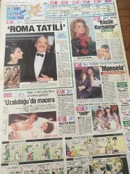 KELEBEK GAZETESİ DOĞUM GÜNÜ HEDİYESİ (TURKISH NEWSPAPPER) -30 EYLÜL 1991 - TAM TAKIM 4 SAYFADIR -Ajda Pekkan-Liza Minnelli-Azize Bergin-Cecilya İrem-Pelin Sarı-Kenzo-Prenses Victoria-Farah Fawcett-Ryan O’Neal-Gregory Peck-Audrey Hepburn-Bryan Brown-Helen Morse-Modern büyüler-Erkeği elde tutmanın 16 çağdaş yolu-Süperstar bu kez platin’e koşuyor-Stajyer kraliçe-Hayata da mesleğe de yeniden başladı Liza’nın dönüşü-Bilmemek ayıp değil-Ceket deyip geçmeyin-Hayvan Hakları Evrensel Beyannamesi-Boğazımda bir yumruk oluşuyor-Kocaelililer’in üstüne KİT zehiri yağıyor-Roma Tatili-Küçük Kurbanlar-Manuela-Uzakdoğu’da macera