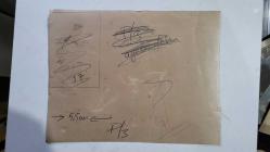 YUNANİSTAN ESKİ BAŞBAKANI ANDREA PAPANDREU'NUN ORİJİNAL HABER AJANSI BASIMI FOTOĞRAFI (ΦΩΤΟΓΡΑΦΙΑ ΤΟΥ ΠΡΩΗΝ ΠΡΩΘΥΠΟΥΡΓΟΥ ΤΗΣ ΕΛΛΑΔΑΣ, ΑΝΔΡΕΑ ΠΑΠΑΝΔΡΕΟΥ) - 25 x 19 cm EBADINDA - ANDREAS PAPANDREU, KIBRIS RUM KESİMİ CUMHURBAŞKANI SPİROS KİPRİANU İLE TOKALAŞIRKEN ÇEKİLMİŞ BİR KARE. 1983