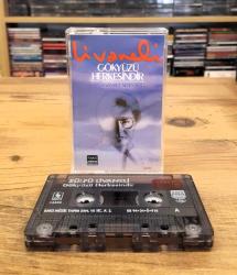 ZÜLFÜ LİVANELİ GÖKYÜZÜ HERKESİNDİR KASET cam baskı