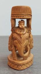 Hindistan, Vintage Ambabri/Howdah Fil Figürü Temalı Biblo. Hint Kültürünün Zenginliğini Sergileyen Mükemmel Detaylı Bir Oyma İşi. En Kaliteli Ahşaptan El Yapımı Fil Figürü. Hindistan'lı Zanaatkarlar Tarafından Özenle Üretilmiştir. Kesinlikle Çekici Bir Tarz. 1970'ler.(6x5x10,5 cm)