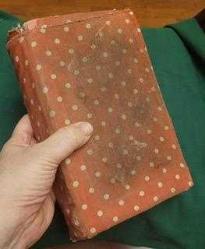 ANTİKA  ÇOK ESKİ KURANI KERİM. NEM ALMIŞ ZAMANINDA. HALİYLE.