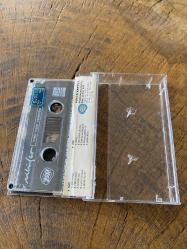 NİLÜFER - YİNE YENİ YENİDEN - KASET