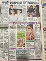 KELEBEK GAZETESİ DOĞUM GÜNÜ HEDİYESİ (TURKISH NEWSPAPPER) - 13 ŞUBAT 1991 - TAM TAKIM 4 SAYFADIR -İlknur Bozkurt-Monica Sgarbi-Tanju Okan-Robin Williams-Leyla İsmiler-Güneş Tezmen-Azize Bergin-Nükhet Duru-Muzaffer Buyrukçu-Fatma Batukan-Leyla Poyraz-Atilla İçli-Aytaç Arman-Meral Oğuz-Harrison Ford-Gene Wilder-Aşk acısı unutulur-Yardım meleği-Bütün modacılar peşinde o ille de sinema diyor-Yürüyün uzun yaşayın-Tanju Okan’dan sigaraya veda-Uyuşturucu ve seks tutkunuydum-Kanun keman-Bilmemek ayıp değil-Kaşlar keman-Evlilik köşesi-İstanbul’u kadınlar kurtarır-Roman Rüzgarı-Yalana devam-Gülmeden güldürüyor-Biri ve Diğerleri-Frisco’lu Çocuk-Zaman tüneli