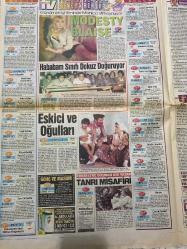 KELEBEK GAZETESİ DOĞUM GÜNÜ HEDİYESİ (TURKISH NEWSPAPPER) - 26 EKİM 1993 - TAM TAKIM 4 SAYFADIR -Vehbi Koç-Mete Akyol-Modesty Blaise-Monica Vitti-Barış Manço-Ercan Akışık-İbrahim Tatlıses-Nilüfer-Ferhan Onat-Reha Muhtar-Kerim Aydın-Selçuk Yöntem-Aziz Nesin-Temel Karamollaoğlu-Borsa’da Atıl Esen’i yine aldatıyor-İkinci ihanet-Tüp faciası-Genç Udi coşturacak-Hangisi konuk-Modesty Blaise-Cizgi filmden sinemaya-Hababam Sınıfı Dokuz Doğuruyor-Eskici ve Oğulları-Tanrı Misafiri-Annelige niyetlenince-Zamana karşı yarışırken-Müziğin huzuru şiirin büyüsü-Opera üzerine-Gündemde Sanat Var