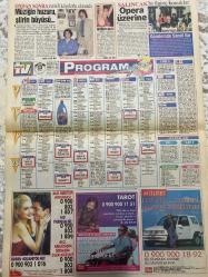 KELEBEK GAZETESİ DOĞUM GÜNÜ HEDİYESİ (TURKISH NEWSPAPPER) - 26 EKİM 1993 - TAM TAKIM 4 SAYFADIR -Vehbi Koç-Mete Akyol-Modesty Blaise-Monica Vitti-Barış Manço-Ercan Akışık-İbrahim Tatlıses-Nilüfer-Ferhan Onat-Reha Muhtar-Kerim Aydın-Selçuk Yöntem-Aziz Nesin-Temel Karamollaoğlu-Borsa’da Atıl Esen’i yine aldatıyor-İkinci ihanet-Tüp faciası-Genç Udi coşturacak-Hangisi konuk-Modesty Blaise-Cizgi filmden sinemaya-Hababam Sınıfı Dokuz Doğuruyor-Eskici ve Oğulları-Tanrı Misafiri-Annelige niyetlenince-Zamana karşı yarışırken-Müziğin huzuru şiirin büyüsü-Opera üzerine-Gündemde Sanat Var