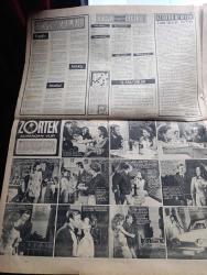 Günaydın Gazetesi - Turkish Newspaper - 29 Kasım 1968 - Üniversite öğrenci birlikleri dağıtılıyor - rektör Ekrem Şerif Egeli öğrencileri bir tek büyük kuruluş altında toplamak çok faydalı olacaktır dedi fotoğraf - öğrenci kuruluşlarının temsilcileri bu büyük ihtilaf yaratacak dediler - kapak kızı oto yarışçısı Rosemary Smith Fotoğrafı - Siyami Ersek hala şaşkın - İstanbul sinema programı - Az gittik uz gittik yazan Aziz Nesin - Adalet Partisinde en büyük çekişme bugün - Jim Maykıl ölümlerden ölüm beğen Foto Roman - meşhurların sabah kahvaltısı - sabah saat 6.00'da uyanan Türkan Şoray'ın ilk işi biraz kahvaltı biraz makyaj Fotoğrafı - Pirelli - dünya şampiyonu Sırrı Acar ceza kuruluna veriliyor - ünlü bisikletçi Nenco Türkiye'ye geliyor - hacettepeli futbolcular kazan kaldırdılar - dağıtılacak olan talebe cemiyetleri listesi - Avrupa şampiyon kulüpler Kupası rövanş maçında Fenerbahçe elendi Fotoğrafı - Ajax'ın büyük ümidi Cruyff İstanbul pavyonlarında eğlendi Fotoğrafı - Metin Oktay