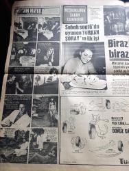 Günaydın Gazetesi - Turkish Newspaper - 29 Kasım 1968 - Üniversite öğrenci birlikleri dağıtılıyor - rektör Ekrem Şerif Egeli öğrencileri bir tek büyük kuruluş altında toplamak çok faydalı olacaktır dedi fotoğraf - öğrenci kuruluşlarının temsilcileri bu büyük ihtilaf yaratacak dediler - kapak kızı oto yarışçısı Rosemary Smith Fotoğrafı - Siyami Ersek hala şaşkın - İstanbul sinema programı - Az gittik uz gittik yazan Aziz Nesin - Adalet Partisinde en büyük çekişme bugün - Jim Maykıl ölümlerden ölüm beğen Foto Roman - meşhurların sabah kahvaltısı - sabah saat 6.00'da uyanan Türkan Şoray'ın ilk işi biraz kahvaltı biraz makyaj Fotoğrafı - Pirelli - dünya şampiyonu Sırrı Acar ceza kuruluna veriliyor - ünlü bisikletçi Nenco Türkiye'ye geliyor - hacettepeli futbolcular kazan kaldırdılar - dağıtılacak olan talebe cemiyetleri listesi - Avrupa şampiyon kulüpler Kupası rövanş maçında Fenerbahçe elendi Fotoğrafı - Ajax'ın büyük ümidi Cruyff İstanbul pavyonlarında eğlendi Fotoğrafı - Metin Oktay