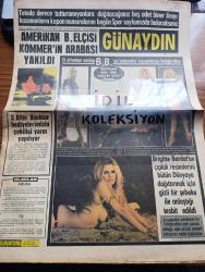 Günaydın Gazetesi - 7 Ocak 1969 - el altından satılıp Bridget Bardot'a milyonlar kazandıran fotoğraflar - sermayesi seks olan Asrın en güzel tüccarı Brigitte Bardot - Brigitte Bardot'un çıplak resimlerini bütün dünyaya dağıttırmak için gizli bir şebeke ile anlaştığı tespit edildi - Amerikan büyükelçisi Kommer'in arabası ODTÜ'de yakıldı Fotoğrafı - ODTÜ'de öğrenciler Kommer'in Cadillac'ını itfaiyeye söndürtmedi - islamlıkta laiklik olmaz Yazan Aziz Nesin - Vietnam Eğitim Bakanı Le Min Tri Vietkong komandoları tarafından ağır yaralandı - Jim Maykıl ölümlerden ölüm beğen Foto Roman - De Gaulle ve diğer meşhurlar Bardot için ne dedi - Spor Toto tahmini - eskiciler kongre'de dert yandı - fotoğraflarla Galatasaray Mersin İdmanyurdu maçı - güçlü olan kazansın yazan Şükrü Gülesin - Samsun Judo okulunda karateciler de çalışıyor - Killing ölüm kervanı Foto Roman - 1968 yılı süper filmler listesi - Türkan Şoray - Cüneyt Arkın - Ediz Hun - Sadri Alışık - İzzet Günay - Kartal Tibet