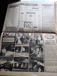 Günaydın Gazetesi - 7 Ocak 1969 - el altından satılıp Bridget Bardot'a milyonlar kazandıran fotoğraflar - sermayesi seks olan Asrın en güzel tüccarı Brigitte Bardot - Brigitte Bardot'un çıplak resimlerini bütün dünyaya dağıttırmak için gizli bir şebeke ile anlaştığı tespit edildi - Amerikan büyükelçisi Kommer'in arabası ODTÜ'de yakıldı Fotoğrafı - ODTÜ'de öğrenciler Kommer'in Cadillac'ını itfaiyeye söndürtmedi - islamlıkta laiklik olmaz Yazan Aziz Nesin - Vietnam Eğitim Bakanı Le Min Tri Vietkong komandoları tarafından ağır yaralandı - Jim Maykıl ölümlerden ölüm beğen Foto Roman - De Gaulle ve diğer meşhurlar Bardot için ne dedi - Spor Toto tahmini - eskiciler kongre'de dert yandı - fotoğraflarla Galatasaray Mersin İdmanyurdu maçı - güçlü olan kazansın yazan Şükrü Gülesin - Samsun Judo okulunda karateciler de çalışıyor - Killing ölüm kervanı Foto Roman - 1968 yılı süper filmler listesi - Türkan Şoray - Cüneyt Arkın - Ediz Hun - Sadri Alışık - İzzet Günay - Kartal Tibet