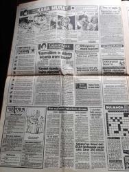 Günaydın Gazetesi - Turkish Newspaper - 16 Mayıs 1988 - Özal iktidarının cinsiyet değişikliği ile ilgili olarak yaptığı icraatı hiçbir hükümetin başaramadığını söyleyen Sabri Çavuşoğlu artık kadın Fotoğrafı - çatışmada 7 bölücü terörist ölü ele geçirildi - Süleyman Demirel eskileri tercih edince gençler öfkelendi - Genelkurmay eski başkanı Necdet Üruğ 200 milyonluk davasını bugün açıyor - Bayram namazı İstanbul'da 6.27'de Ankara'da ise 6.14'te kalacak - İngiltere'de yapılan kadınlar dünya bilek güreş şampiyonası - DYP'de koltuk kavgası - Fransa'da Le Pen'e iktidar yolu açıldı - 11 ayın sultanı ramazan hazırlayan Maruf Evren - cinsel suçlara vahşi cezalar yazan Yazgülü Aldoğan - Sait Faik Burgazada'da anıldı - Seçme sinemalar ve filmler - En büyük Galatasaray - Mustafa Denizli şampiyon olacağımızı biliyordum Fotoğrafı - Galatasaray taraftarları sabaha kadar tur attı - Başbakan Turgut Özal Galatasaray'ı kutladı - şimdi Tanju Çolak'ı Avrupa gol kralı yapacağız - TRT bayram programı