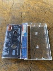 HAKKI BULUT - KULUNDA BİR HAKKI VAR / DERSİM ÖZLEMİ - KASET