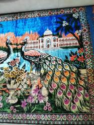 ÇİFT TAVUS KUŞLU KADİFE DUVAR HALISI SÜPER CANLI VE PARLAK RENKLERDE 166X124cm