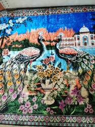 ÇİFT TAVUS KUŞLU KADİFE DUVAR HALISI SÜPER CANLI VE PARLAK RENKLERDE 166X124cm