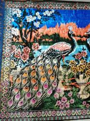 ÇİFT TAVUS KUŞLU KADİFE DUVAR HALISI SÜPER CANLI VE PARLAK RENKLERDE 166X124cm