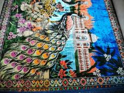 ÇİFT TAVUS KUŞLU KADİFE DUVAR HALISI SÜPER CANLI VE PARLAK RENKLERDE 166X124cm